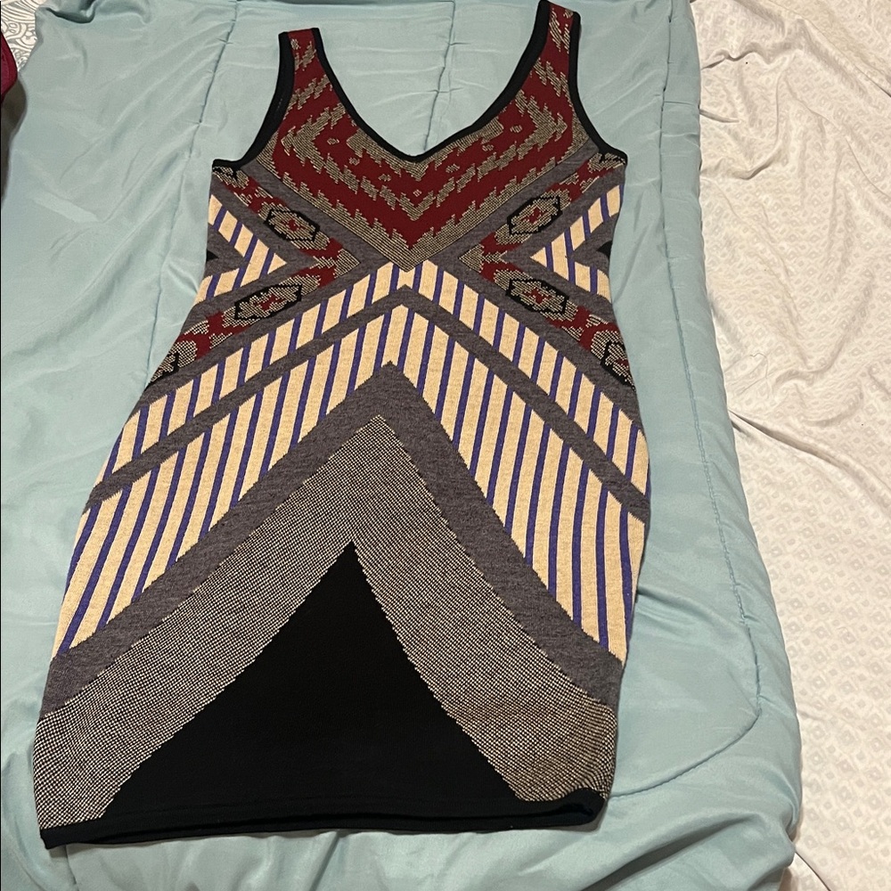 Astr Burgundy and Gray Geometric Mini Dress - Picture 5 of 11